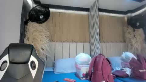 Snapshot of sweetnova_ chatting on 06-13-26, 02:31 Sweet Nova online show from 06-13-26, 02:31