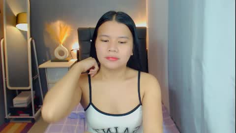 Snapshot of sweetnwildts chatting on 04-22-26, 02:36 Ghena online show from 04-22-26, 02:36