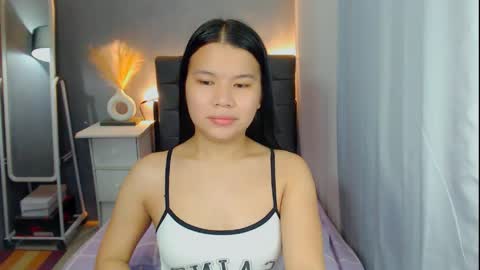 Snapshot of sweetnwildts chatting on 04-26-26, 03:04 Ghena online show from 04-26-26, 03:04