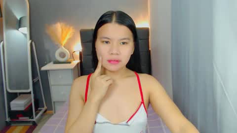 Snapshot of sweetnwildts chatting on 05-13-26, 02:20 Ghena online show from 05-13-26, 02:20