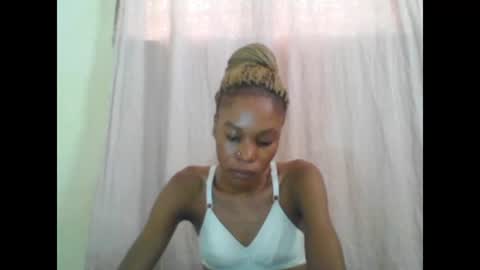 ESTHER online show from 02-15-25, 12:33