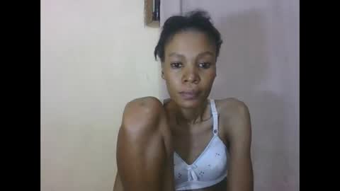 ESTHER online show from 03-30-26, 01:39