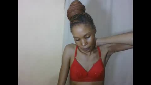 ESTHER online show from 04-19-26, 06:10