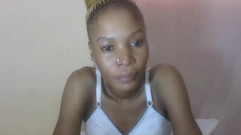 Snapshot of sweetpetite254 chatting on 07-08-26, 01:26 ESTHER online show from 07-08-26, 01:26