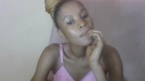 Snapshot of sweetpetite254 chatting on 07-18-26, 01:59 ESTHER online show from 07-18-26, 01:59