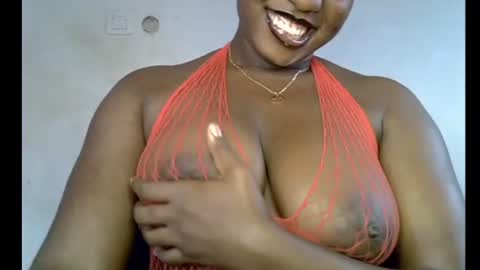 Snapshot of sweetpetitgirl chatting on 07-12-26, 08:16 LILY BRANDY online show from 07-12-26, 08:16