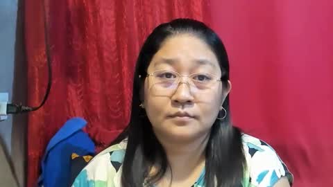 Snapshot of sweetpilipina88 chatting on 05-15-26, 11:45 MIA online show from 05-15-26, 11:45