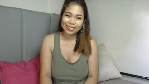 Snapshot of sweetraffy18 chatting on 06-01-26, 12:34 Raffy online show from 06-01-26, 12:34