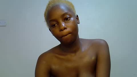 Snapshot of sweetrall chatting on 02-10-26, 02:04 Lilly online show from 02-10-26, 02:04