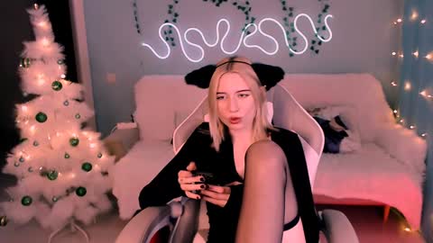 sweetrichal online show from 12-15-24, 01:24