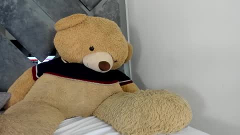 sweetsalome_01 online show from 10-25-25, 12:02