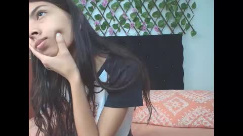 Snapshot of sweetscaarlett chatting on 05-01-26, 02:10 sweetscaarlett online show from 05-01-26, 02:10