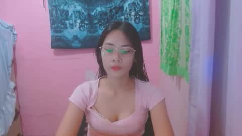 Mia online show from 06-09-26, 04:57