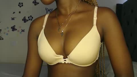 Snapshot of sweetsinxx1 chatting on 09-09-25, 11:21 Sweetsinxx1 online show from 09-09-25, 11:21