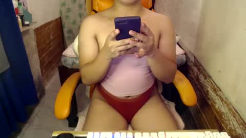 Snapshot of sweetsofia24 chatting on 02-17-25, 04:04 Sofia online show from 02-17-25, 04:04