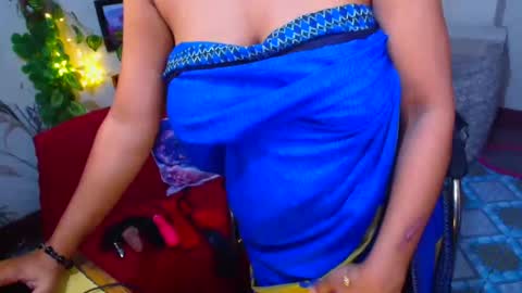 SweetSour online show from 11-21-25, 12:43