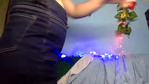 Snapshot of sweetspicypotato chatting on 03-01-25, 11:17 spicy online show from 03-01-25, 11:17