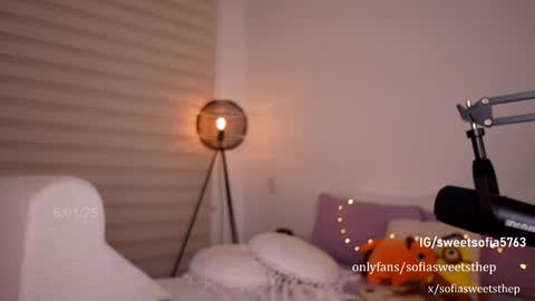 Snapshot of sweetsthep22 chatting on 01-07-25, 04:08 Sofia online show from 01-07-25, 04:08