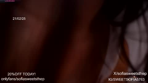 Snapshot of sweetsthep22 chatting on 02-22-25, 04:07 Sofia online show from 02-22-25, 04:07