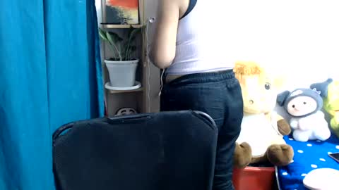 Snapshot of sweett_candy1 chatting on 07-09-26, 03:10 sweett_candy1 online show from 07-09-26, 03:10