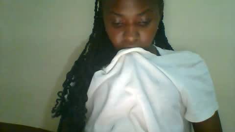 Snapshot of sweett_kimmie chatting on 05-23-26, 07:51 sweett_kimmie online show from 05-23-26, 07:51
