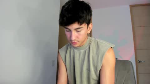 Andy  online show from 10-06-25, 05:43