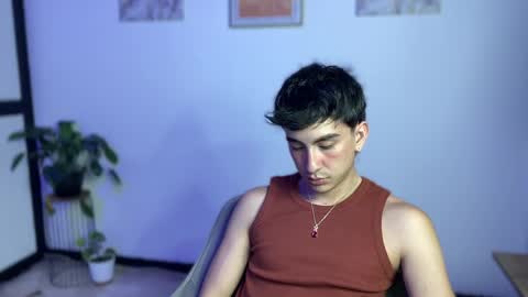 Snapshot of sweettaaron chatting on 05-19-26, 01:56 Andy online show from 05-19-26, 01:56