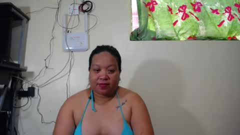 mia and luna online show from 05-22-26, 01:13