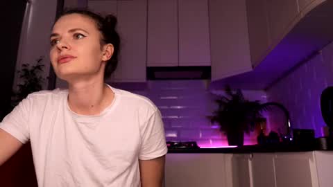 Snapshot of sweettpussysex chatting on 02-13-25, 11:17 Mari ista  mari etta18 online show from 02-13-25, 11:17