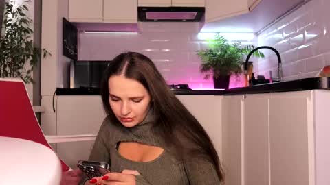 Snapshot of sweettpussysex chatting on 02-25-25, 01:39 Mari ista  mari etta18 online show from 02-25-25, 01:39