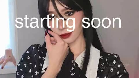 Elis  a little vacation Ill be here Saturday my schedules in bio online show from 10-31-25, 07:53