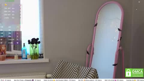 Elis  a little vacation Ill be here Saturday my schedules in bio online show from 02-25-26, 06:56