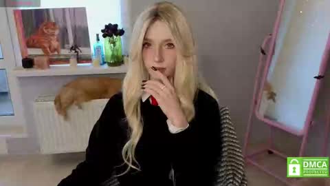 Elis  a little vacation Ill be here Saturday my schedules in bio online show from 03-20-26, 07:24