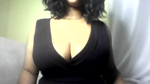 Snapshot of sweetveee chatting on 07-04-26, 08:37 Vee online show from 07-04-26, 08:37