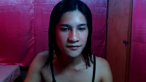 Snapshot of sweetvictoria2000 chatting on 06-24-26, 12:53 sweetvictoria2000 online show from 06-24-26, 12:53