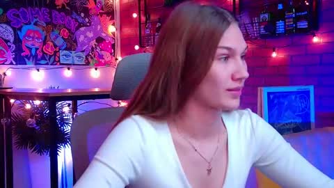 Emily online show from 04-16-26, 06:25