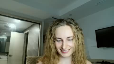 sweety_fruits online show from 02-22-26, 03:10