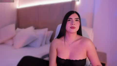 Snapshot of sweety_nicole_ chatting on 06-28-26, 05:02 sweety nicole 3 online show from 06-28-26, 05:02