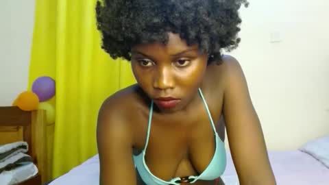 Snapshot of sweety_spixxy chatting on 02-17-26, 07:09 Dolly online show from 02-17-26, 07:09