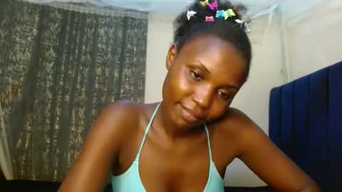 Snapshot of sweety_spixxy chatting on 05-13-26, 07:00 Dolly online show from 05-13-26, 07:00