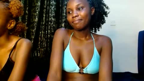 Snapshot of sweety_spixxy chatting on 05-22-26, 01:57 Dolly online show from 05-22-26, 01:57