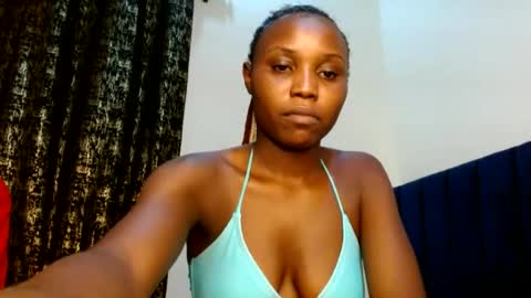 Snapshot of sweety_spixxy chatting on 06-24-26, 10:03 Dolly online show from 06-24-26, 10:03