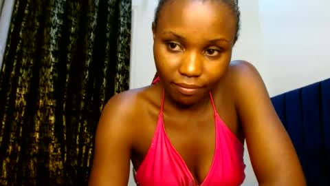 Snapshot of sweety_spixxy chatting on 06-24-26, 11:37 Dolly online show from 06-24-26, 11:37