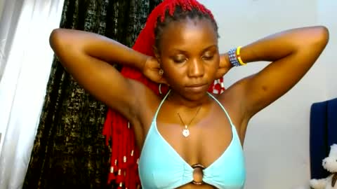 Snapshot of sweety_spixxy chatting on 07-17-26, 10:55 Dolly online show from 07-17-26, 10:55