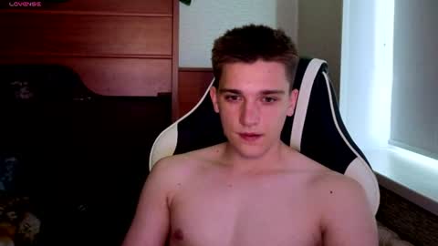 Snapshot of sweetyangeel chatting on 07-07-26, 04:33 Alex online show from 07-07-26, 04:33