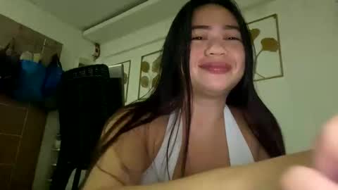 Snapshot of sweetyasian_ chatting on 10-09-25, 02:59 stacey online show from 10-09-25, 02:59