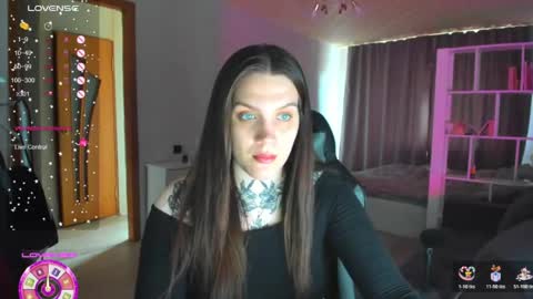 Snapshot of sweetyladiy chatting on 04-23-26, 07:20 Aiza online show from 04-23-26, 07:20