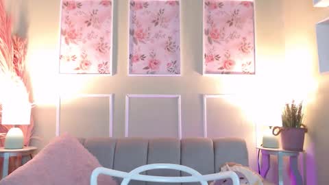 LAURA online show from 02-10-26, 11:58