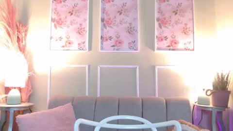 LAURA online show from 02-16-26, 12:01