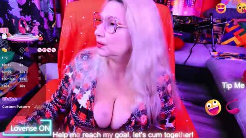 Lisa online show from 12-14-25, 11:26